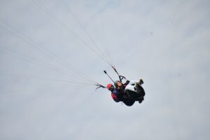 paragliding in bir