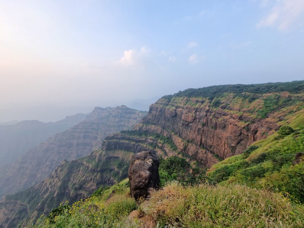 10 Best Monsoon Getaways in India for 2026 (Budget-Friendly & Offbeat) mahabaleshwar in monsoon
